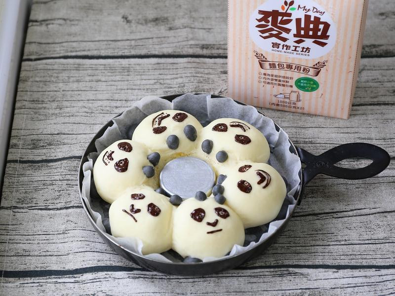 功夫熊猫流沙面包的做法