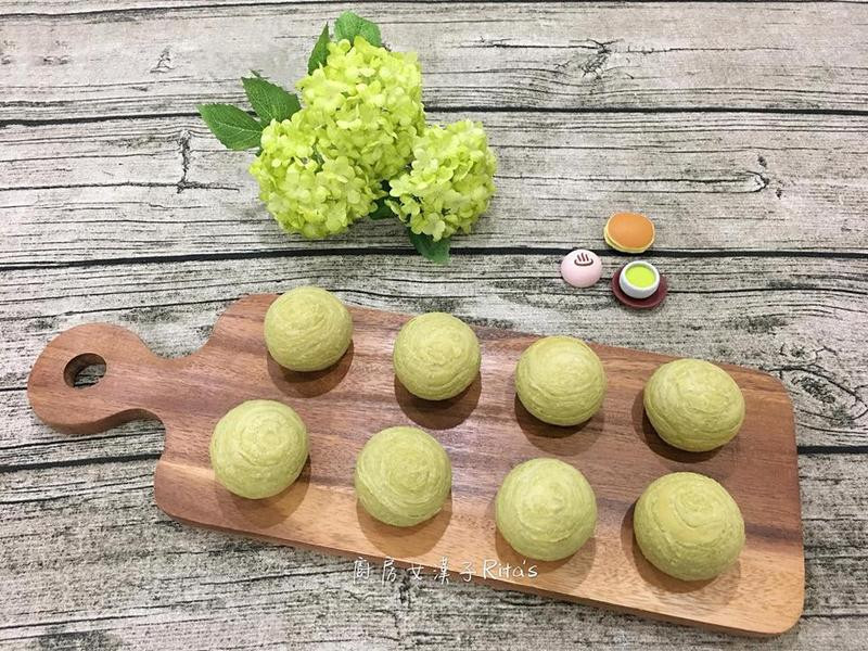 抹茶芋泥蛋黄酥的做法