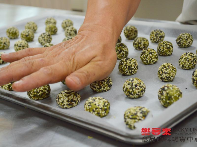 ���ֿ�����֥��Ĩ��Ĵָ���ɵ�����