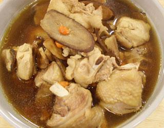 牛蒡炖鸡盅的做法