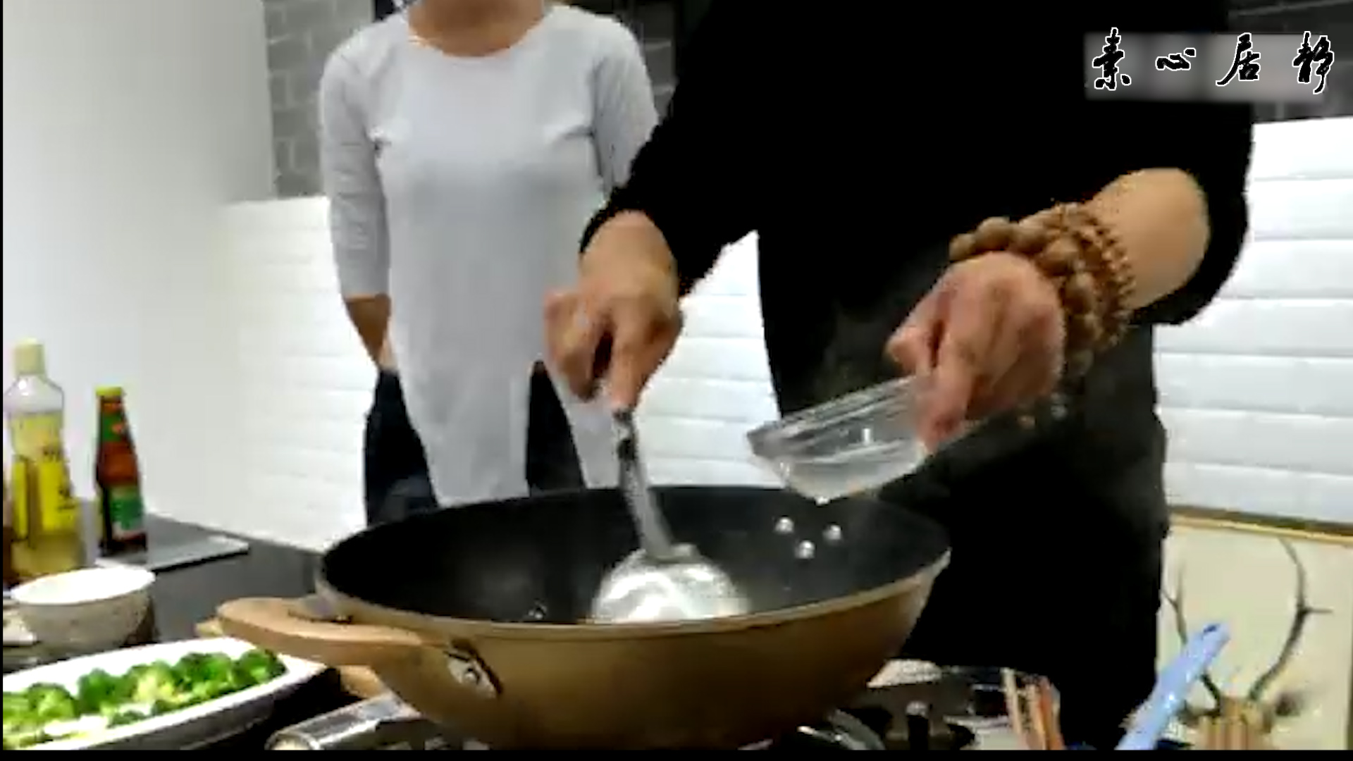 �������ƴ�����������ľӾ�ׯ��ɽ��������