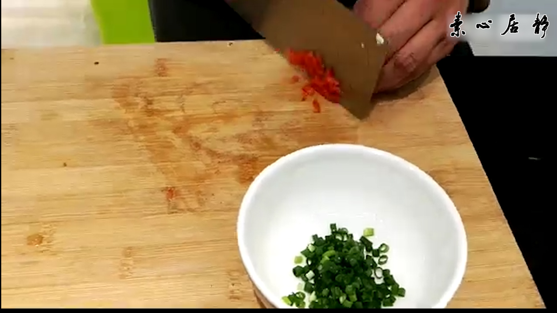 �������ƴ�����������ľӾ�ׯ��ɽ��������