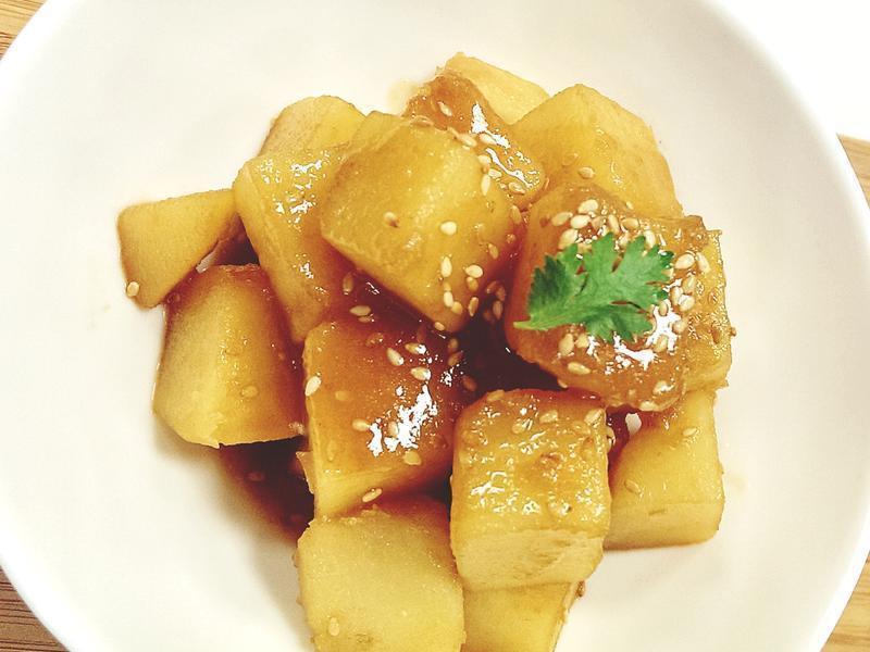 懒小希~好吃的酱煮马铃薯的做法