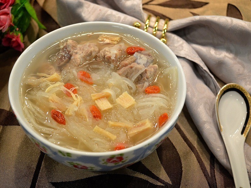 干贝杞子排骨萝卜丝汤的做法