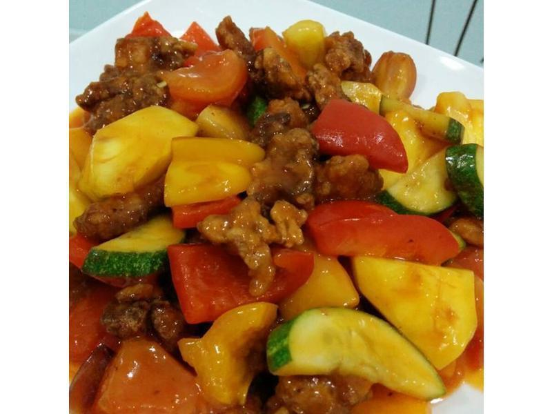 酸甜凤梨咕噜肉的做法