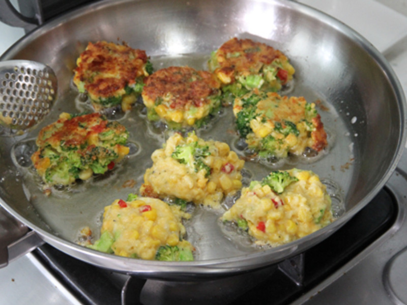 ��ζ������~�̾��˻ƽ�������ʯ��������