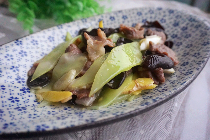 �ҳ�������Ƭ������