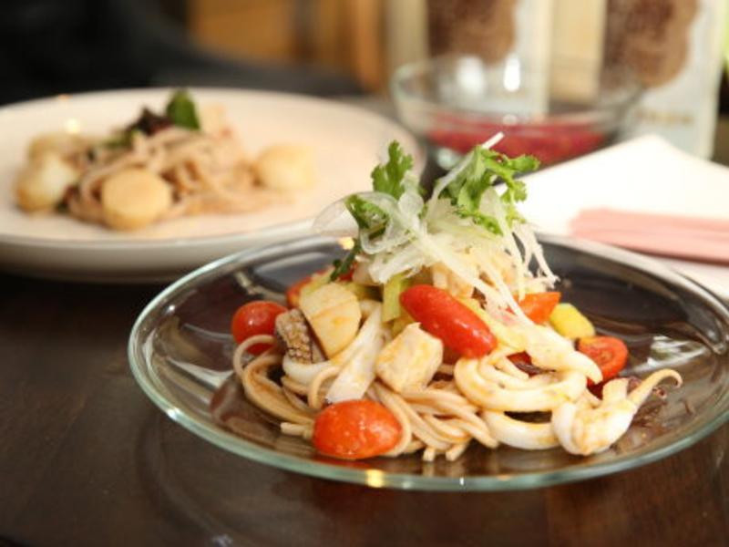 泰式香辣海鲜冷面的做法