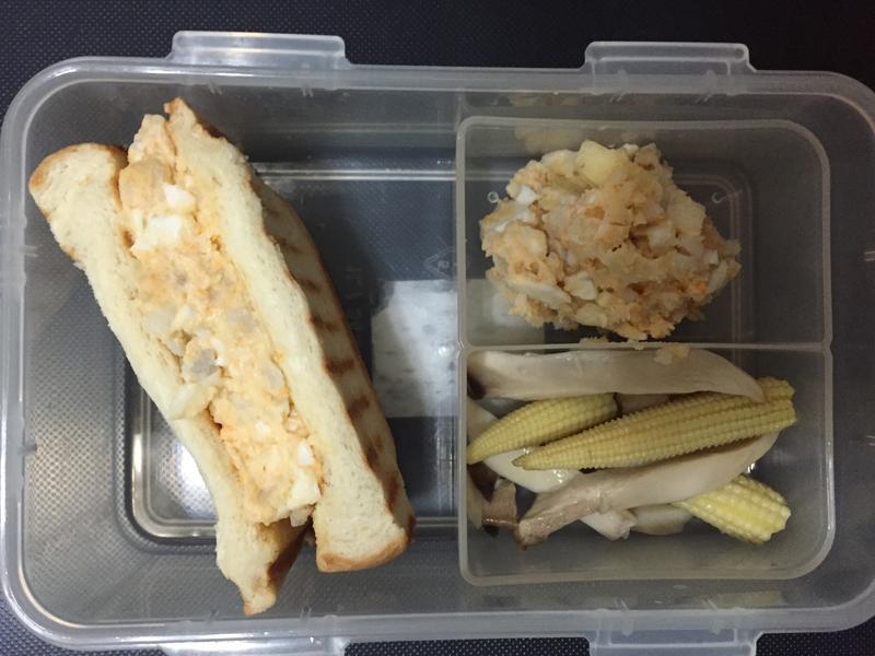 马铃薯苹果蛋沙拉三明治的做法