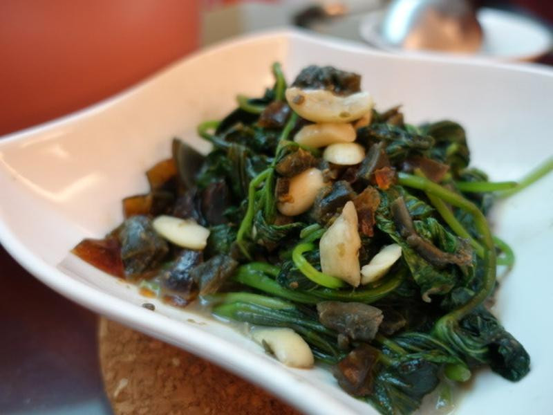 Ƥ����ع�Ҷ������