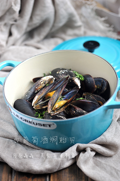 只想简单一点——法风白葡萄酒焖贻贝的做法