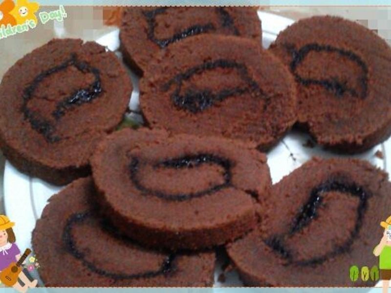 蓝莓酱巧克力瑞士卷的做法