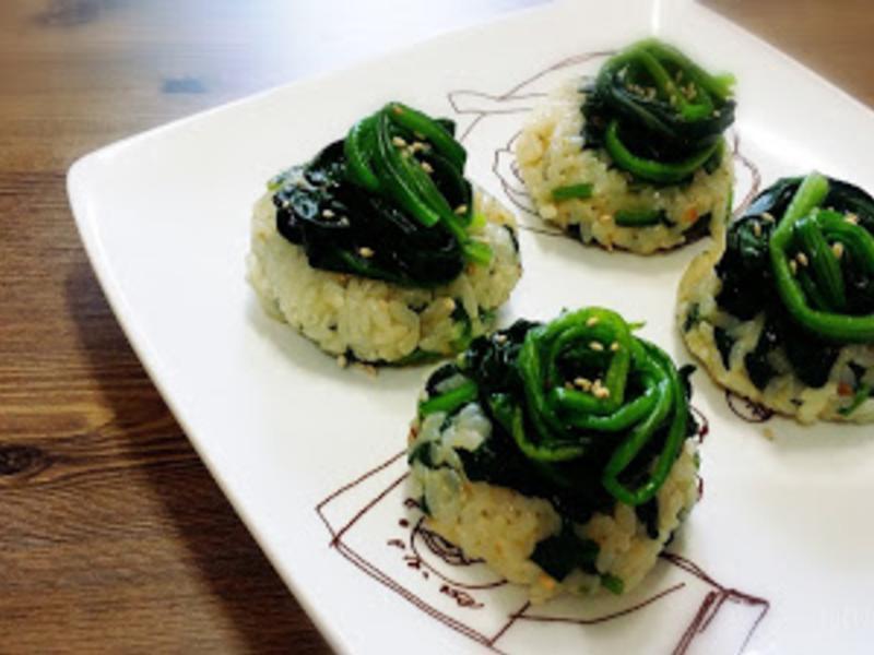 大酱菠菜拳头饭????????的做法