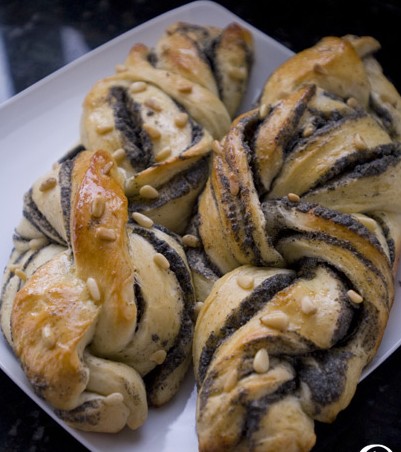 黑芝麻面包的做法