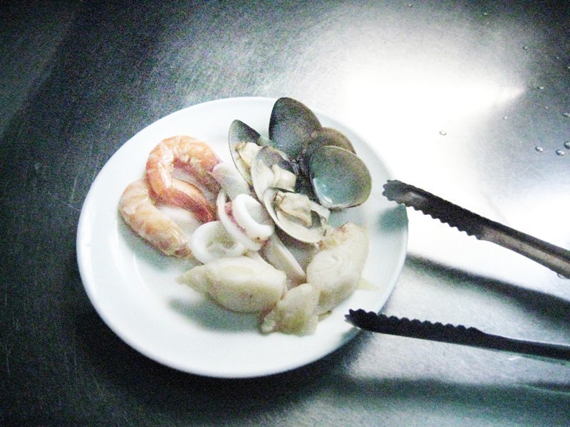 ����߷ɳ�����׷۵�����