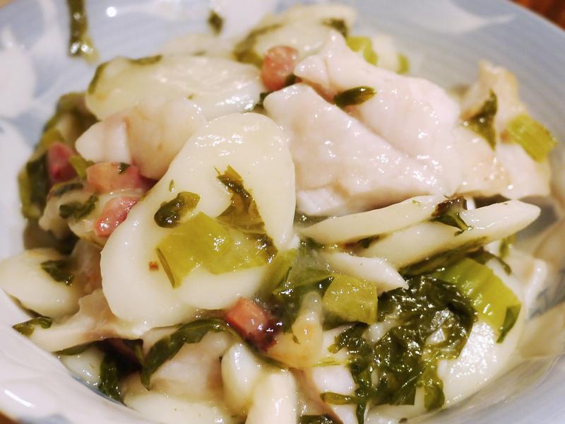 雪菜鱼片炒年糕的做法