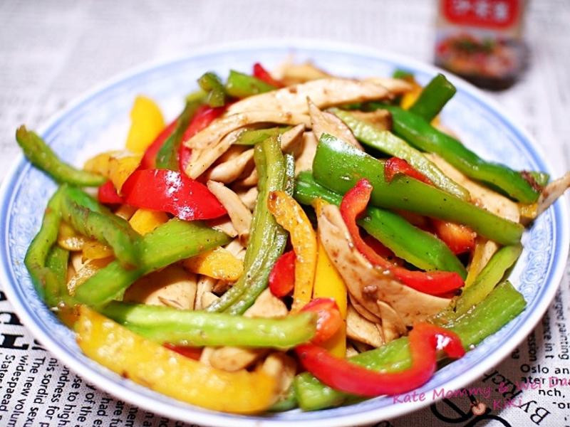 沙茶三色椒炒杏鲍菇的做法