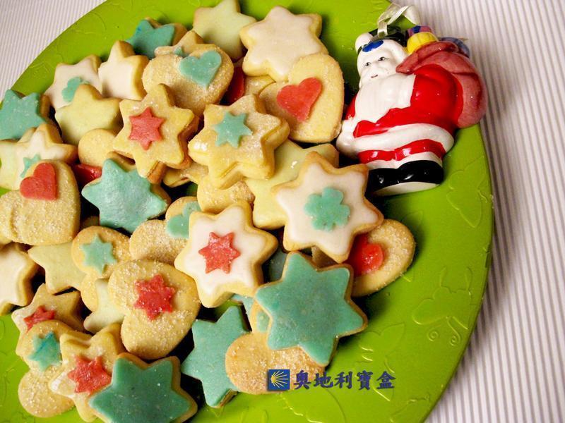 ���ͱ��ɣ��µ��� ʥ���ڴ�ͳ��ʳ������