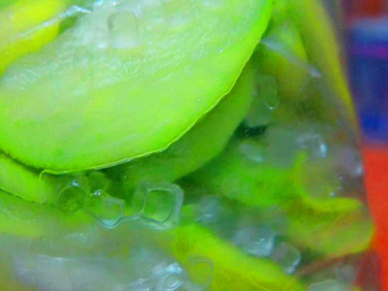 â���������