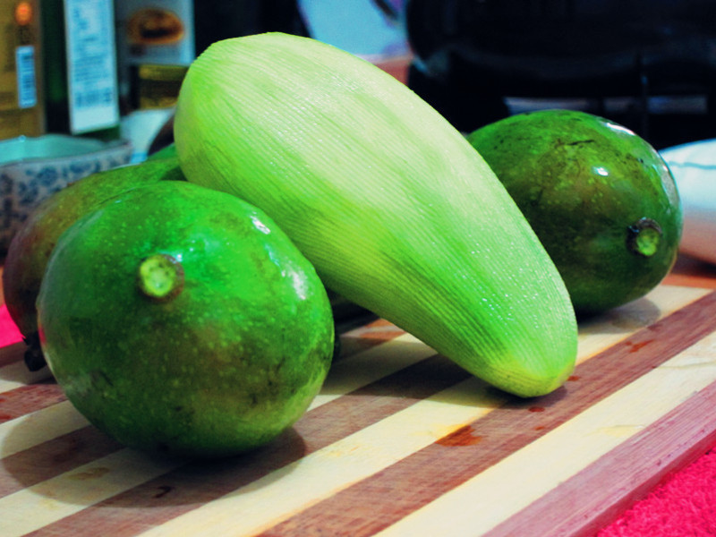 â���������