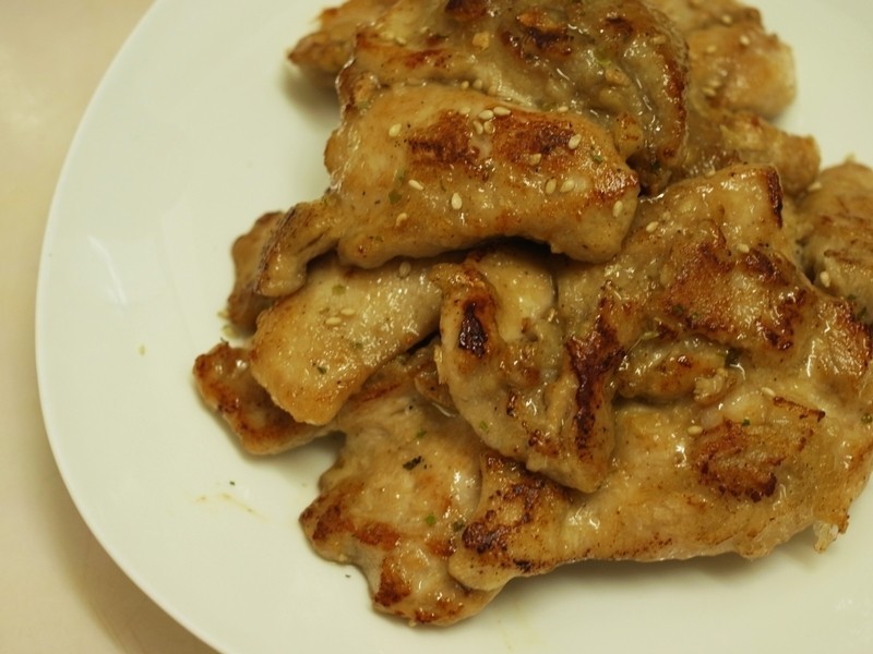 香煎鸡排【饮食革命】的做法