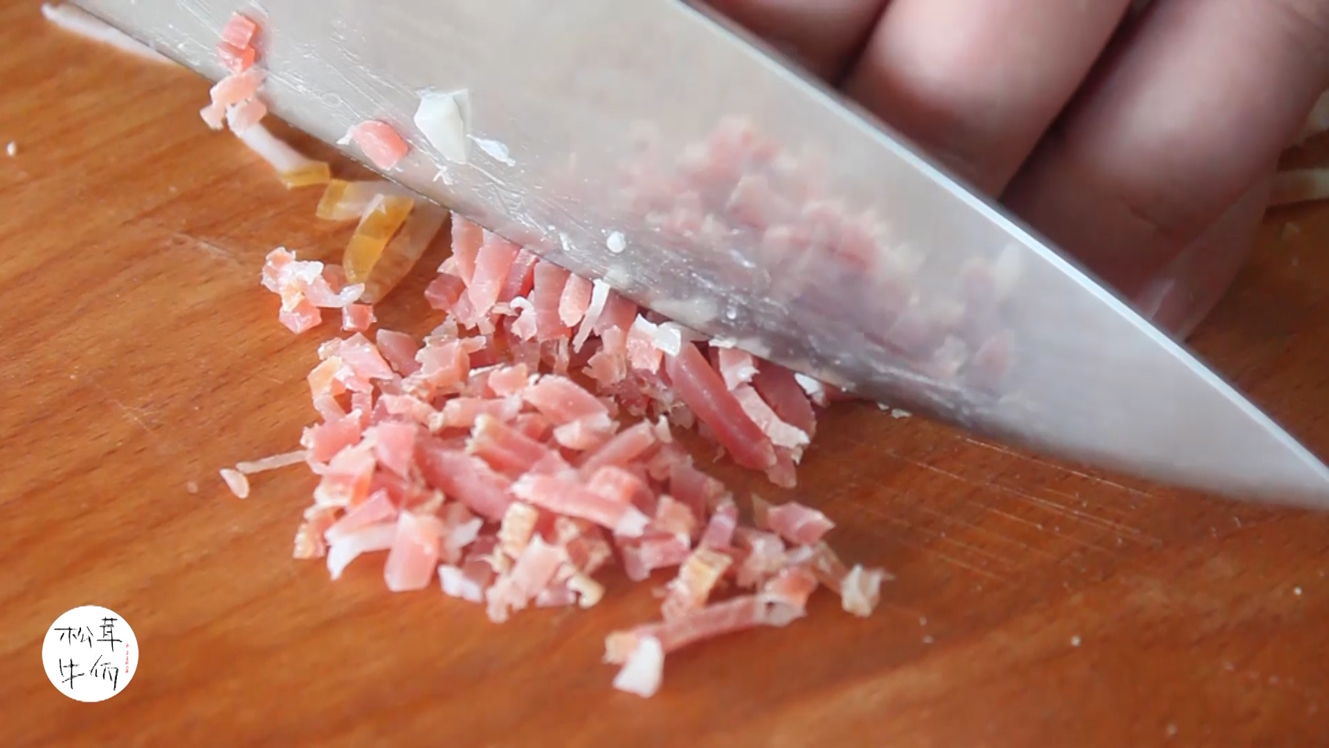 ���׶������ӣ�ţ������ʳ�׵�����