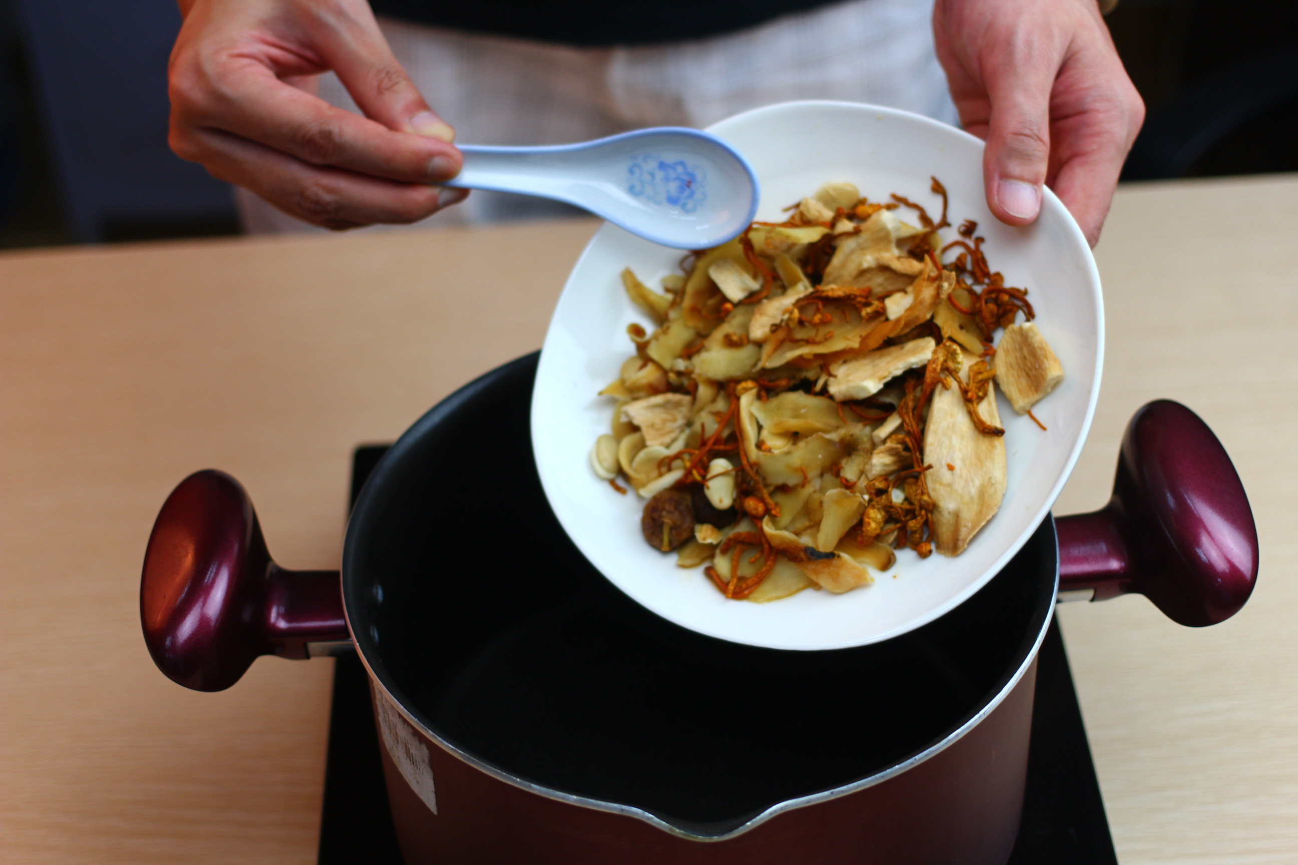 �㶫�ϻ�����-����ν�Ƣ������������