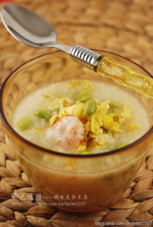 毛豆蛋饼鲜虾粥的做法