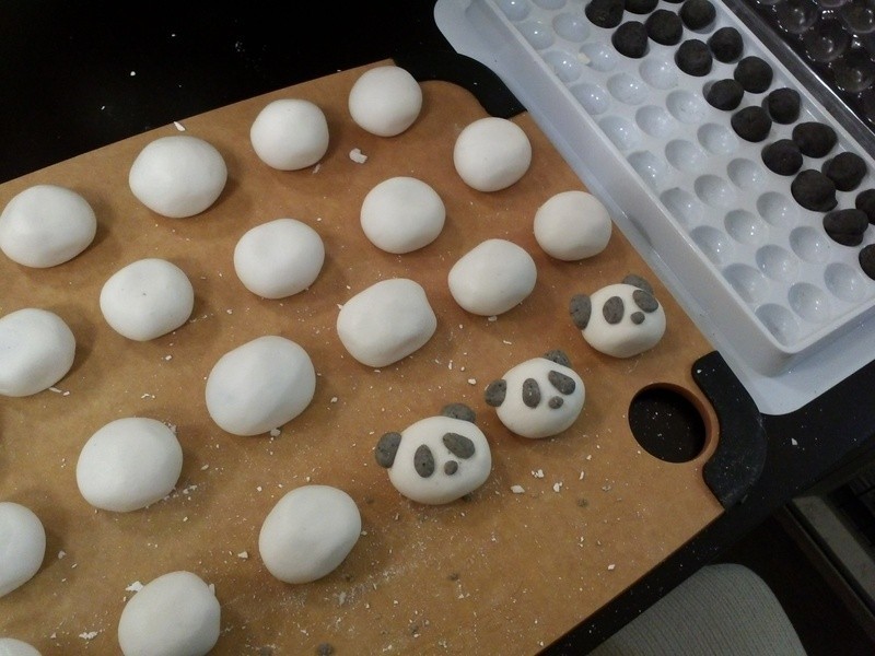 �˼��˰�֮��è��Բ������