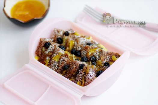 微波版柚香蓝莓面包布丁的做法