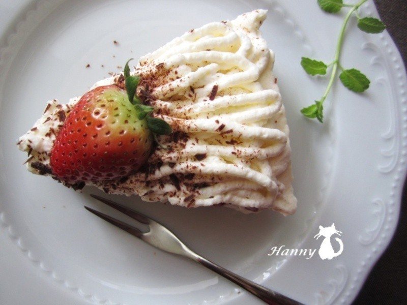 草莓巧克力乳酪蛋糕(不用烤箱)的做法