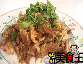 马六拌鸡骨的做法