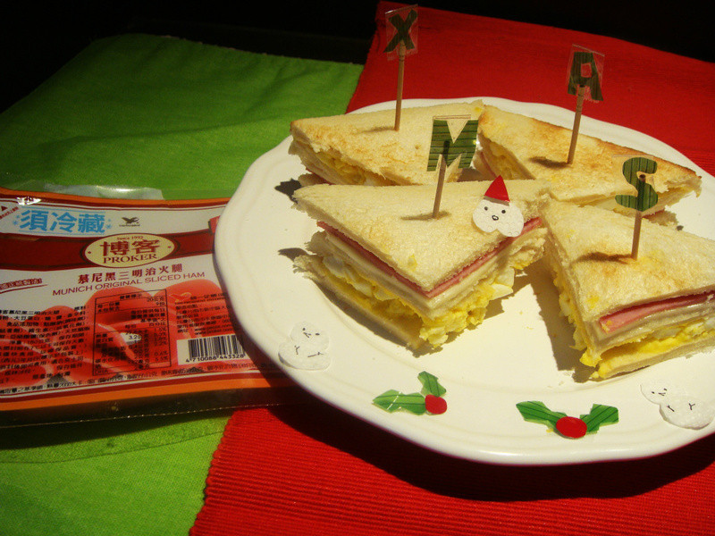 [����]��ɳ��Ľ��ڻ��������ε�����