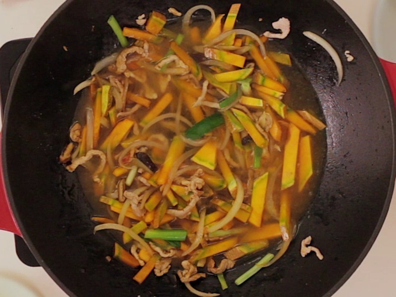 ���ͺ��ʽ�ϳ��׷۵�����