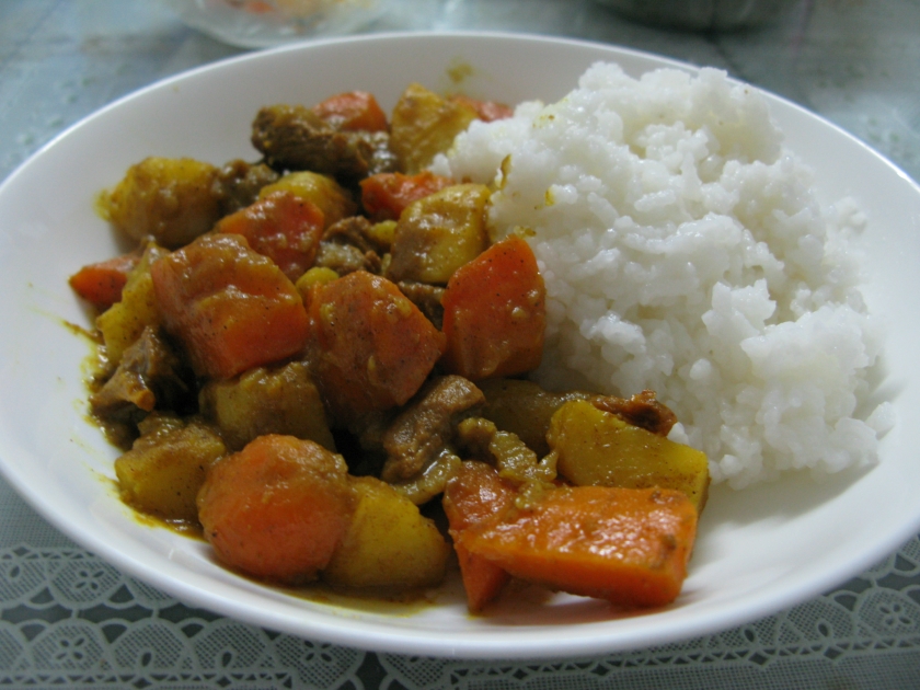 咖喱牛肉土豆饭的做法