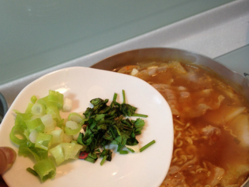 ¡¾Ö¥Ë¾ÀÖ¡¿º«Ê½Æð˾ÅݲËÀÃæµÄ×ö·¨