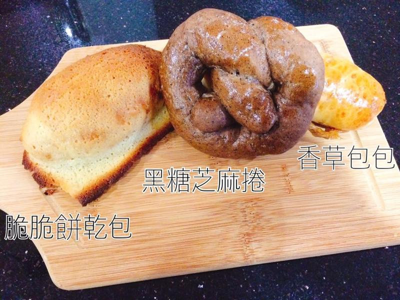奶酥饼干香草面包的做法