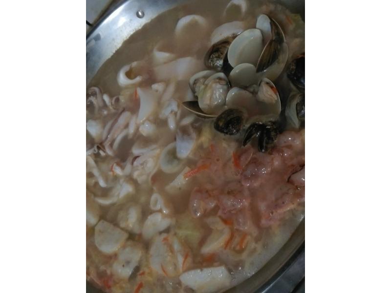 ���׺����������