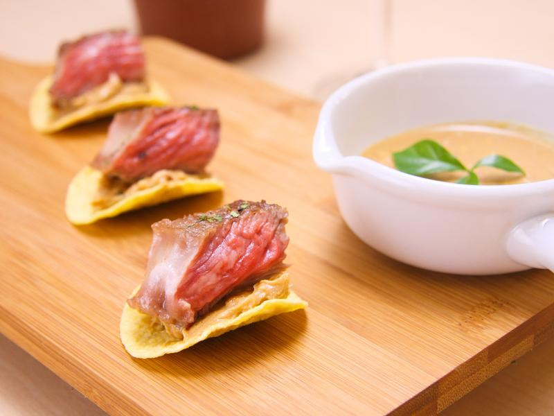 �ͷ���ɫ����ƴ�̵�����