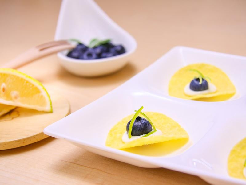 �ͷ���ɫ����ƴ�̵�����