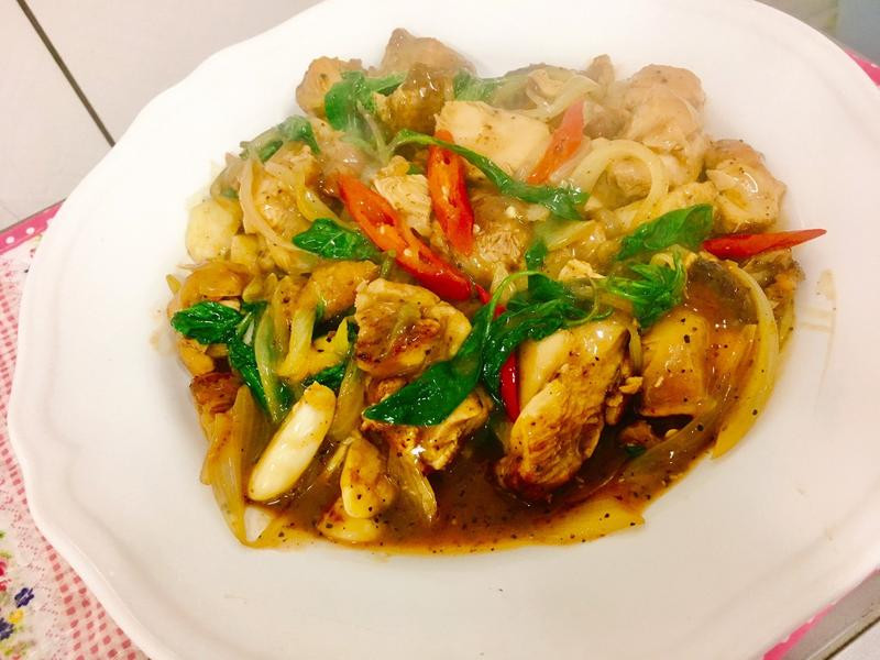 塔香黑胡椒鸡腿排的做法