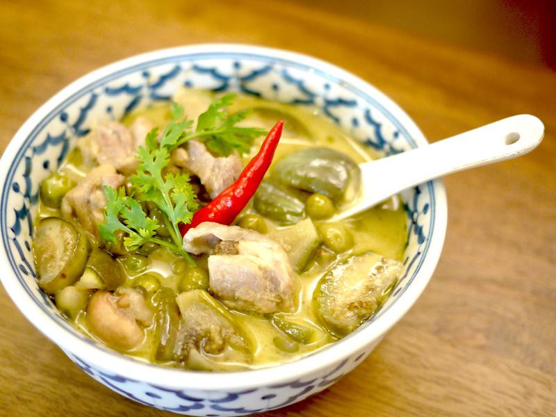泰式绿咖哩鸡肉的做法