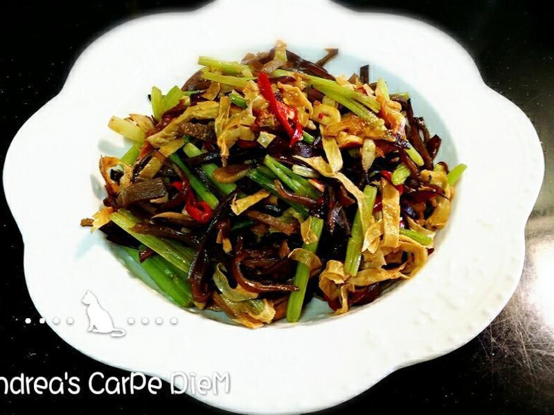 �۲���˿������