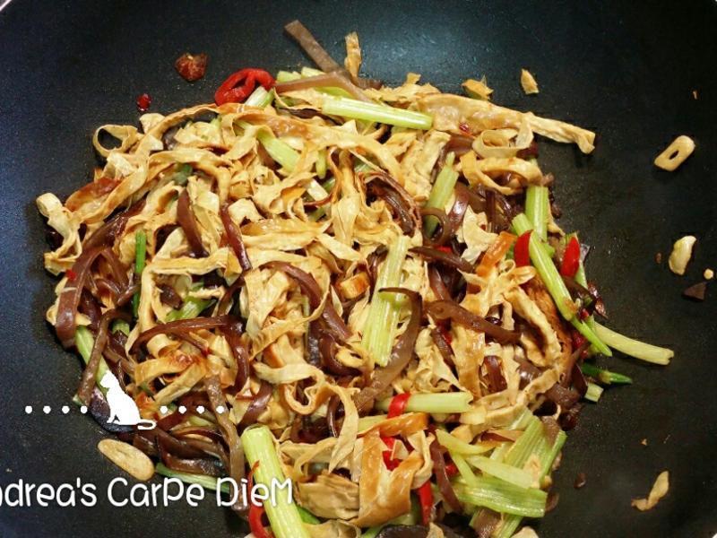 �۲���˿������