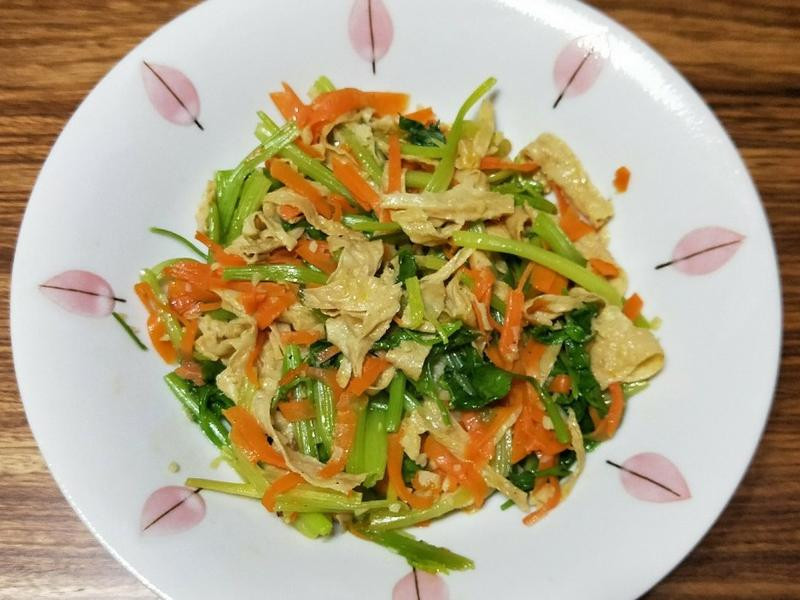 �峴�۲˶�Ƥ������