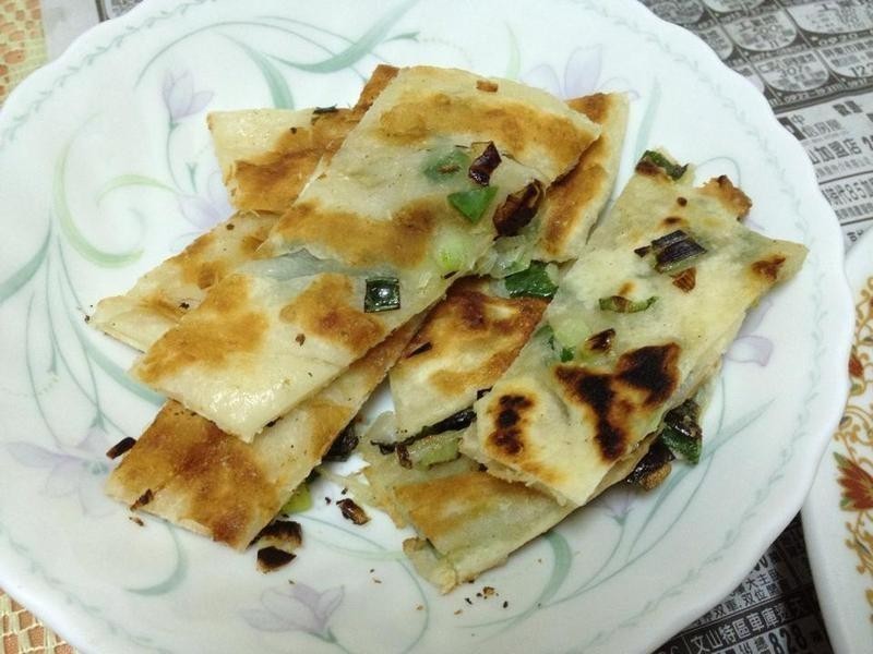 手工葱油饼(Panasonic制面包机)的做法