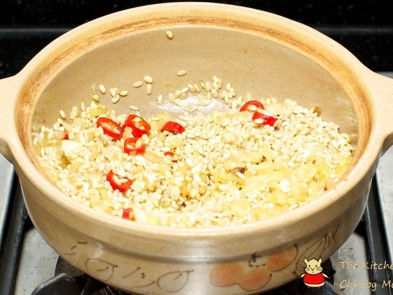 �������з�������