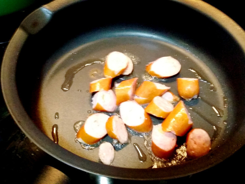 鲜茄蘑菇肠意粉的做法