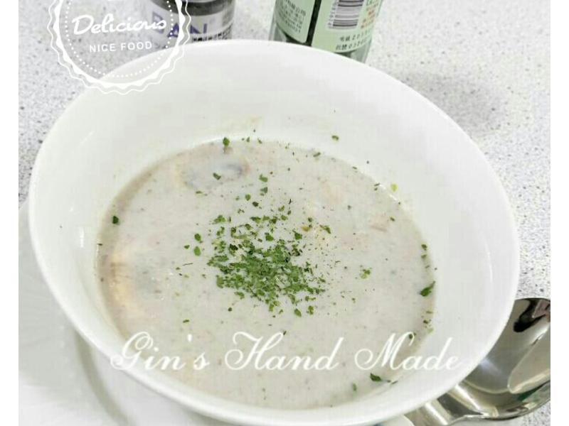 香浓蘑菇浓汤的做法