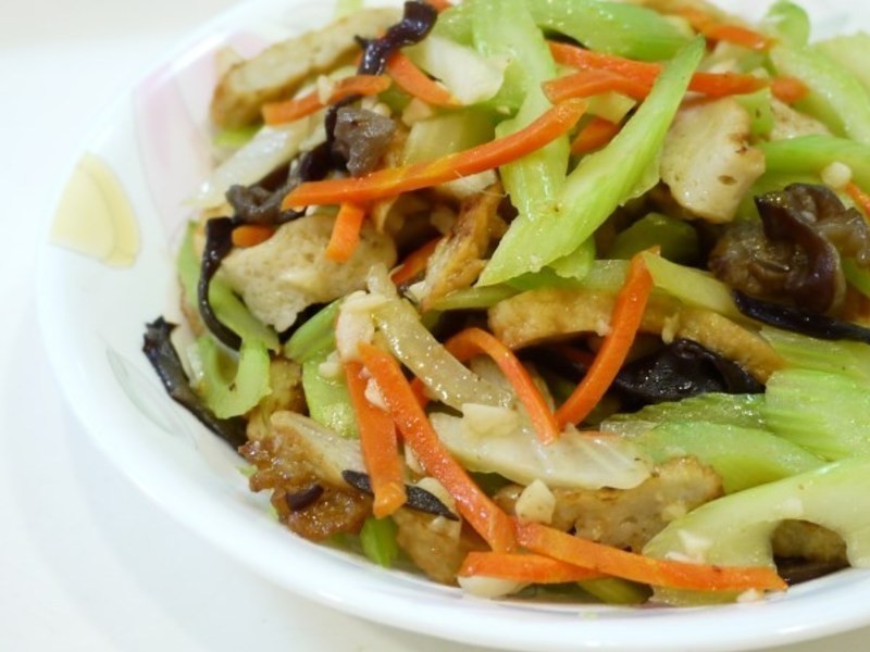 ���۳�����������